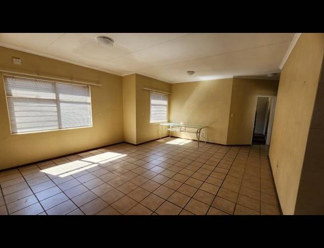 2 BEDROOM TOWNHOUSE FOR SALE IN ANNLIN